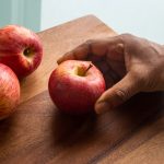 کنترل بیماری لکه سیاه سیب